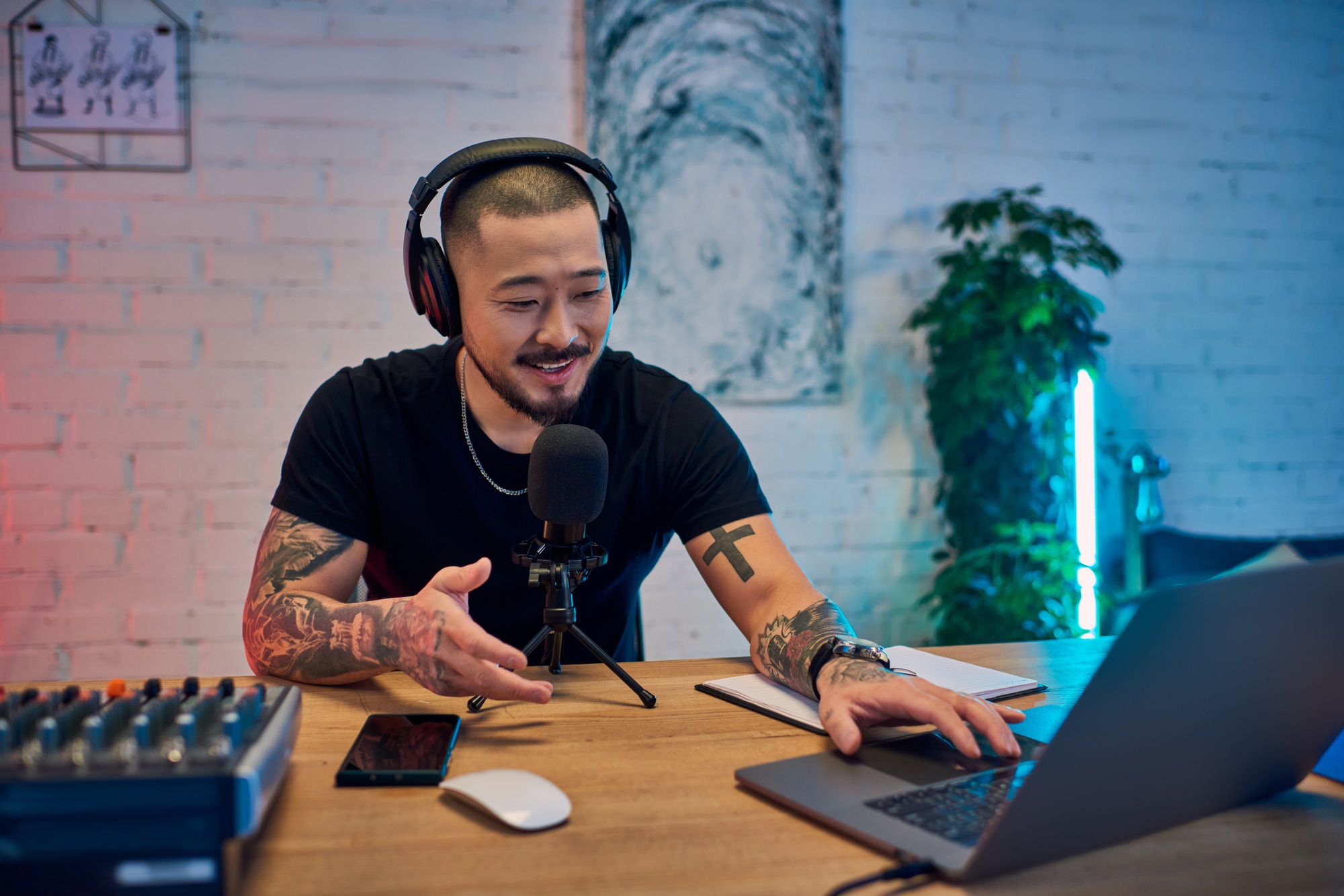 The Podcast Studio: A Night of Storytelling